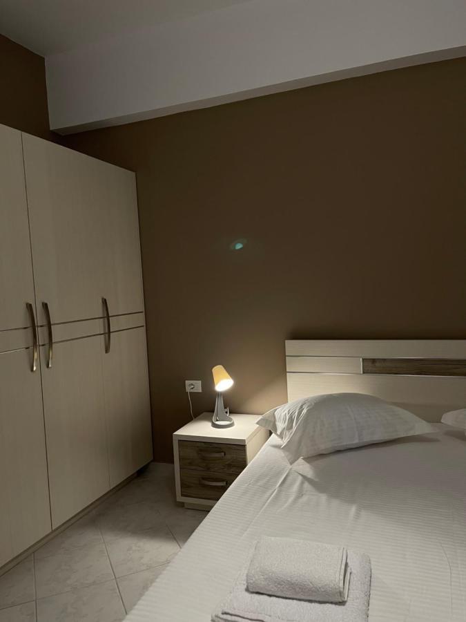 & Hotel Sarandë