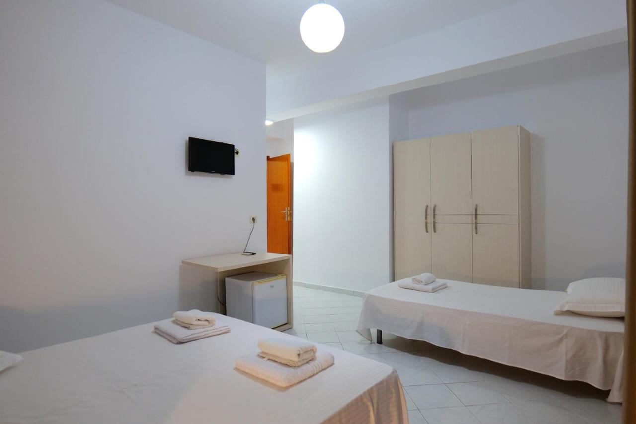Hotel &